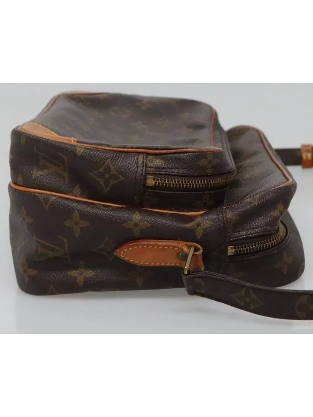 Louis Vuitton pre owned